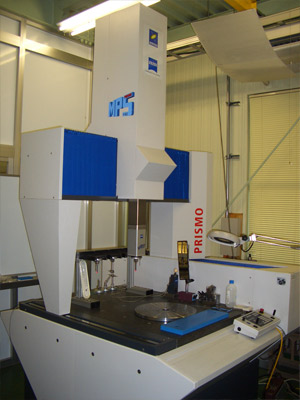 カールツァイス社製CNC三次元測定機